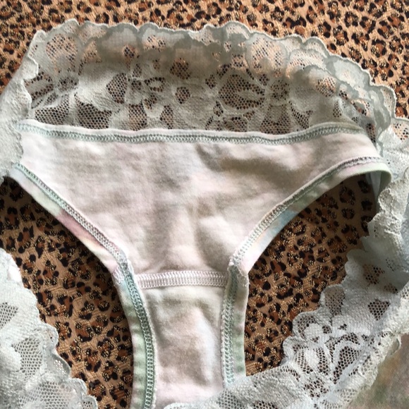 NWOT Victoria’s Secret Hip hugger Hipster lace top Panty - Picture 11 of 12